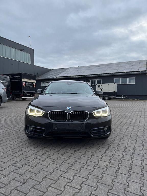 Gebraucht BMW 118 136 PS (100 kW) 2018 Schwarz Kleinwagen