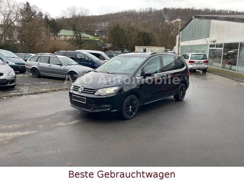 Schwarz Gebraucht 2015 VW Sharan Comfortline Van / Kleinbus | 14.499 € (Guter Preis) - Bild 1/4
