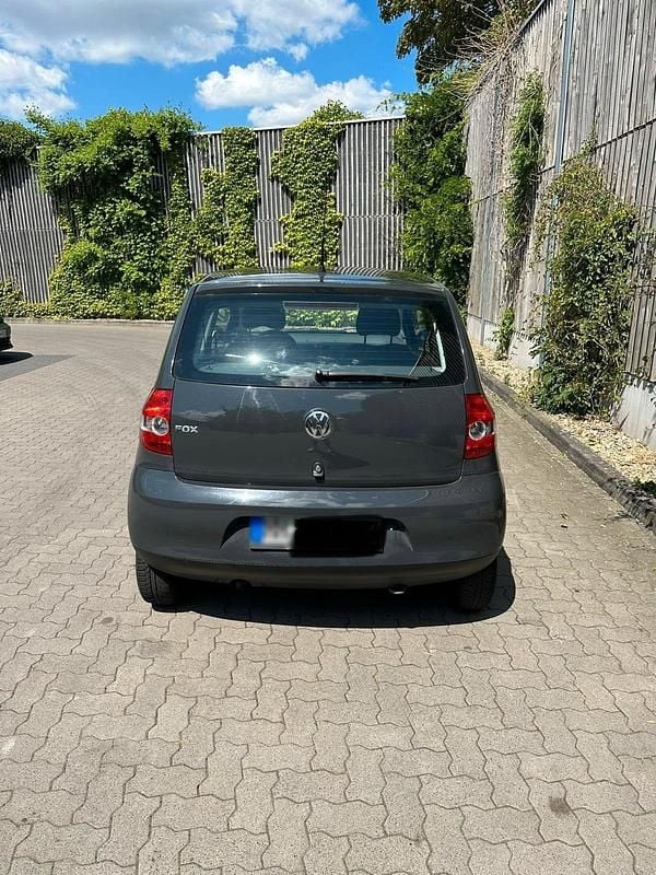 Second-hand VW Fox 55 CP (40 kW) 2008 Gri Hatchback