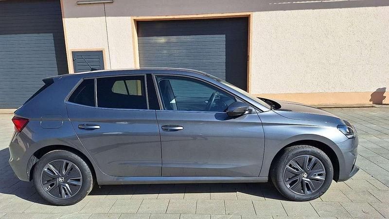 Gebraucht Skoda Fabia Selection 116 PS (85 kW) 2024 Graphitegrau metallic Limousine