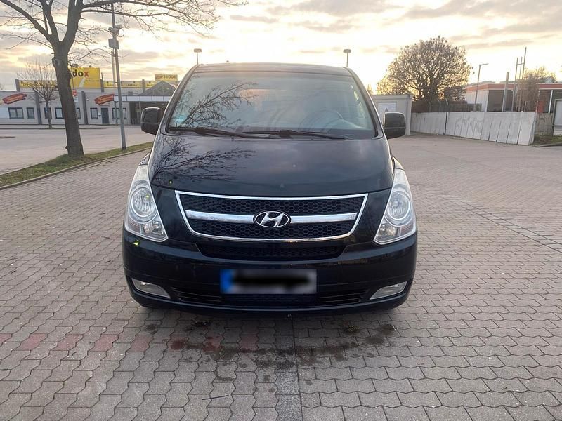 Gebraucht Hyundai H-1 130 PS (95 kW) 2008 Schwarz Van / Kleinbus