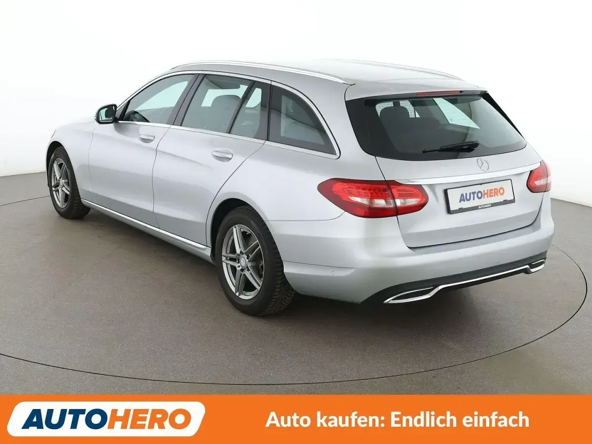 Gebraucht Mercedes C180 Avantgarde 156 PS (114 kW) 2016 Grau Kombi