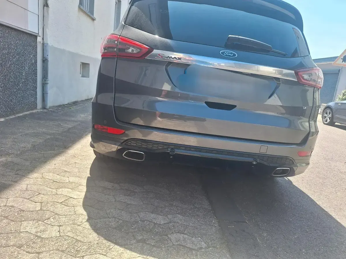 Używany Ford S-MAX ST-Line 191 KM (140 kW) 2019 Szary Minivan