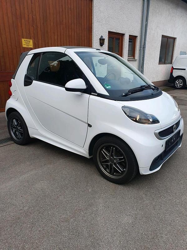 Weiß Gebraucht 2013 Smart ForTwo Cabrio Brabus Cabrio | 4.900 € (Superpreis) - Bild 1/4