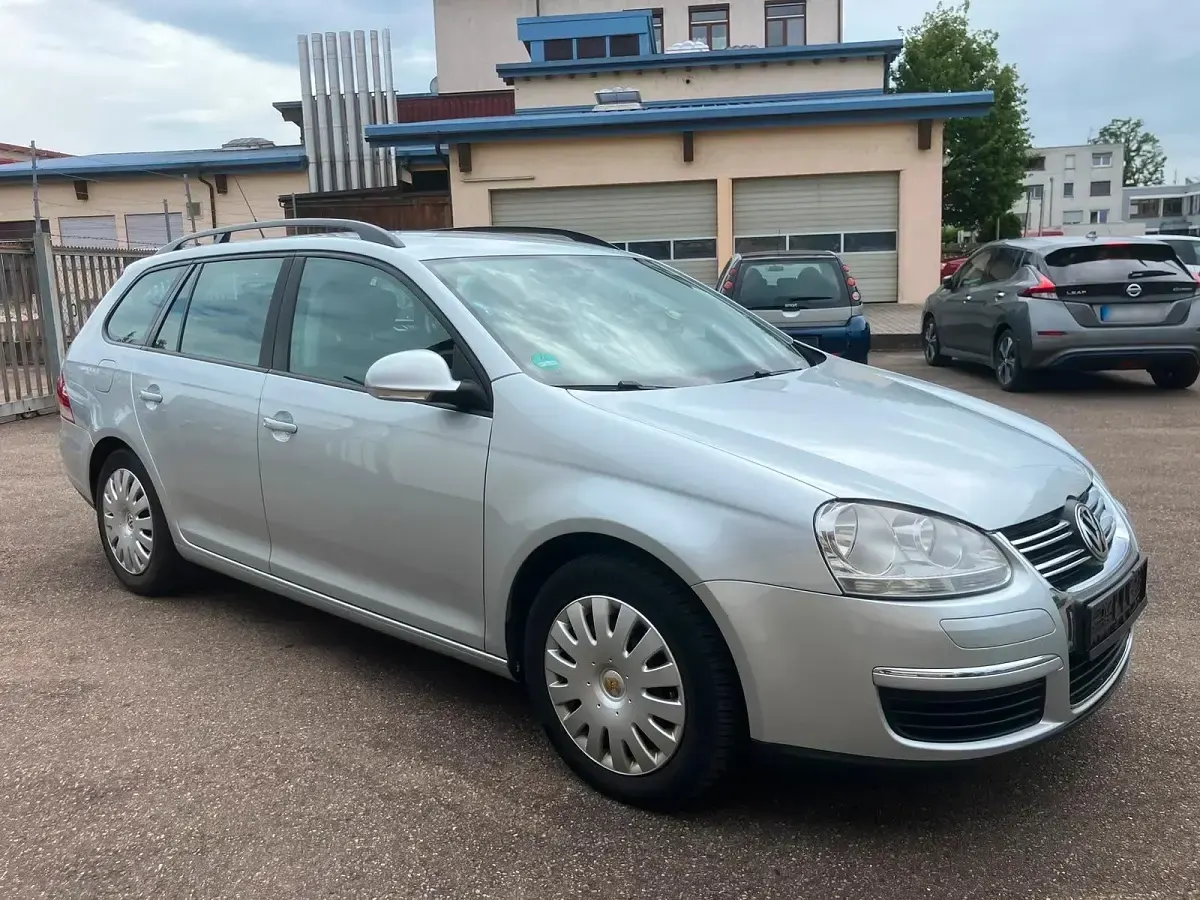 Gebraucht VW Golf V 105 PS (77 kW) 2007 Silber Kombi