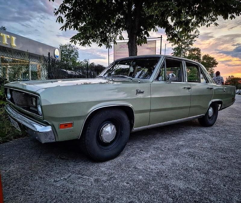 Grün Gebraucht 1971 Plymouth Valiant Limousine | 7.950 € - Bild 1/4