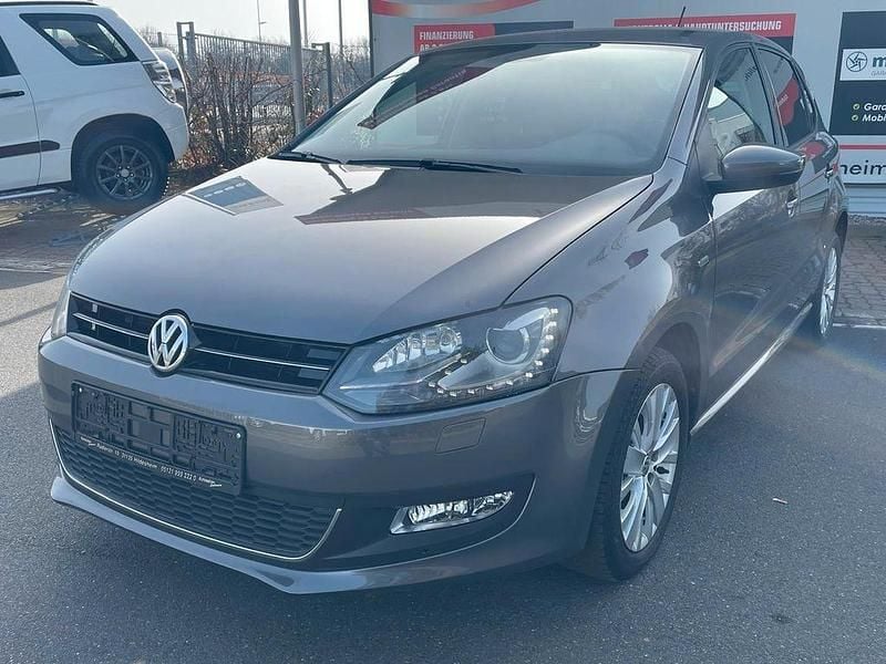 Gebraucht VW Polo Life 90 PS (66 kW) 2013 Grau Kleinwagen