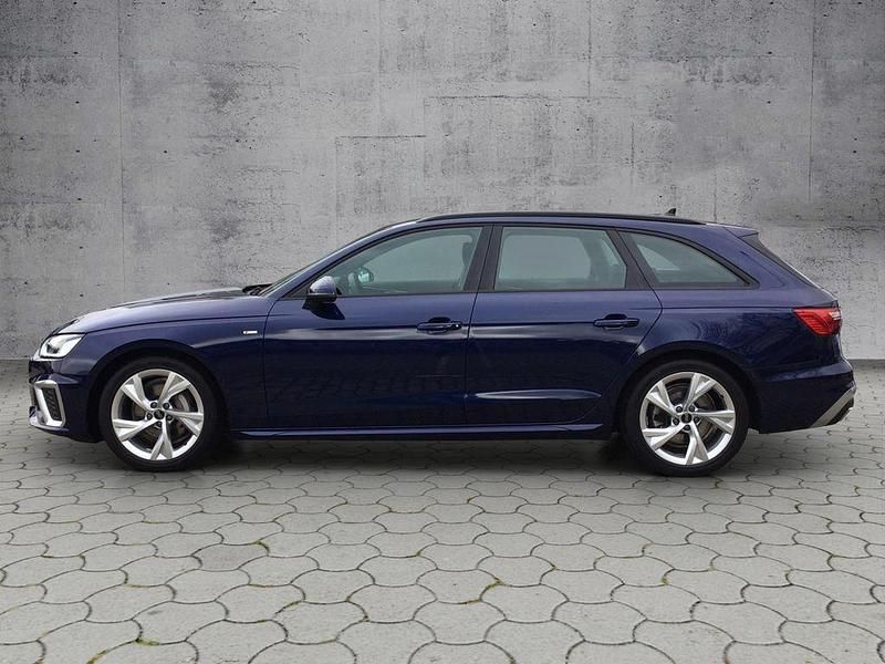 Używany Audi A4 S-Line 204 KM (150 kW) 2024 Niebieski Kombi