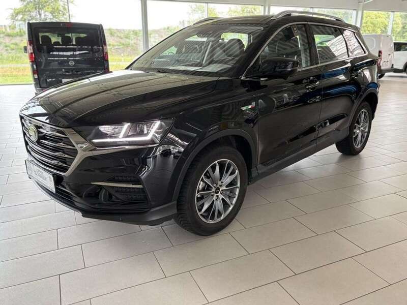 Grau Gebraucht 2024 SWM G01 SUV | 20.490 € (Superpreis) - Bild 1/2