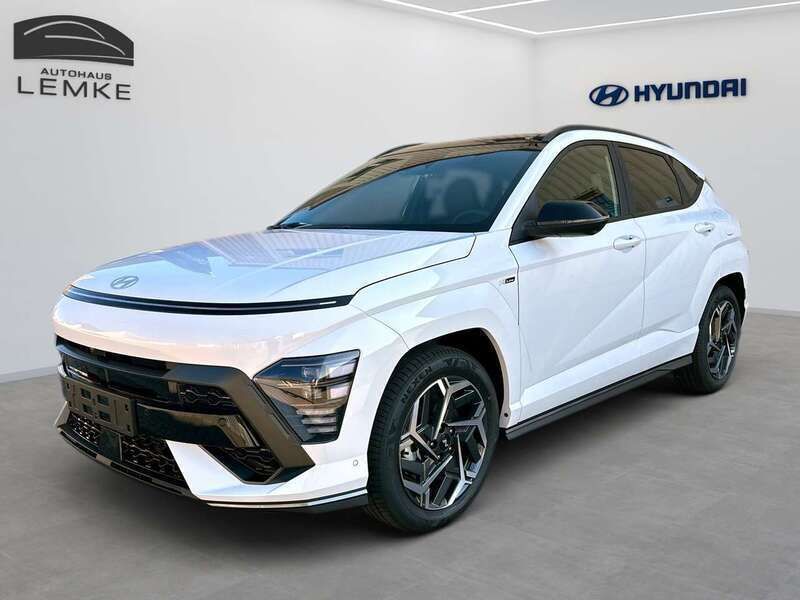 Serenity white metallic Gebraucht 2023 Hyundai Kona N Line SUV | 33.490 € (Fairer Preis) - Bild 1/4