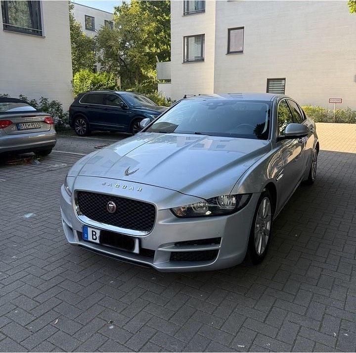 Gebraucht 2015 Jaguar XE Limousine | 12.500 € (Fairer Preis) - Bild 1/4