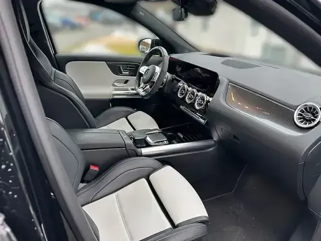 Gebraucht Mercedes GLA35 AMG AMG 306 PS (225 kW) 2022 Grau folie matt SUV