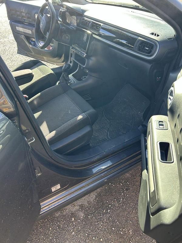 Gebraucht Citroën C3 Feel 83 PS (61 kW) 2020 Grau Kleinwagen