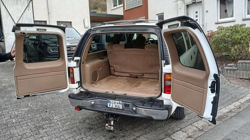 Gebraucht Chevrolet Suburban 299 PS (219 kW) 2000 Weiß SUV