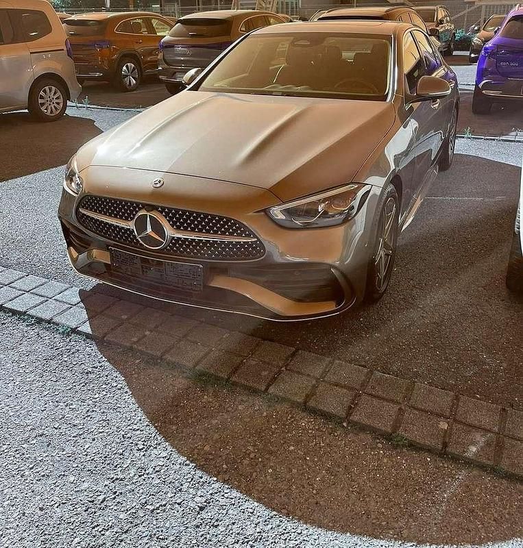 Gebraucht 2023 Mercedes C200 AMG line Limousine | 36.387 € (Fairer Preis) - Bild 1/4