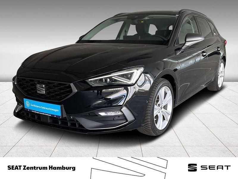 Midnight schwarz metallic Gebraucht 2024 Seat Leon ST FR Kombi | 26.620 € (Fairer Preis) - Bild 1/4