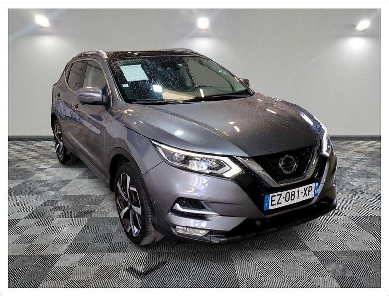 Grau Gebraucht 2018 Nissan Qashqai Tekna SUV | 11.303 € (Fairer Preis) - Bild 1/4