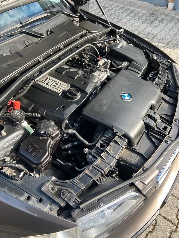 Gebraucht BMW 116 122 PS (89 kW) 2009 Andere farben Kleinwagen