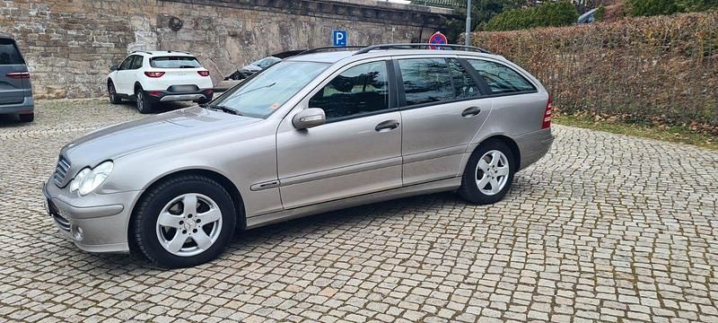 Gebraucht Mercedes C220 150 PS (110 kW) 2005 Grau Kombi