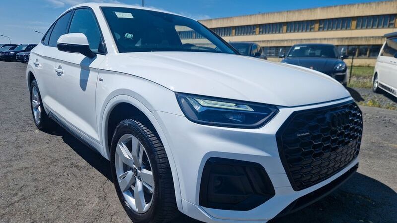 Weiß Gebraucht 2023 Audi Q5 Sportback S-Line SUV | 40.999 € (Guter Preis) - Bild 1/4