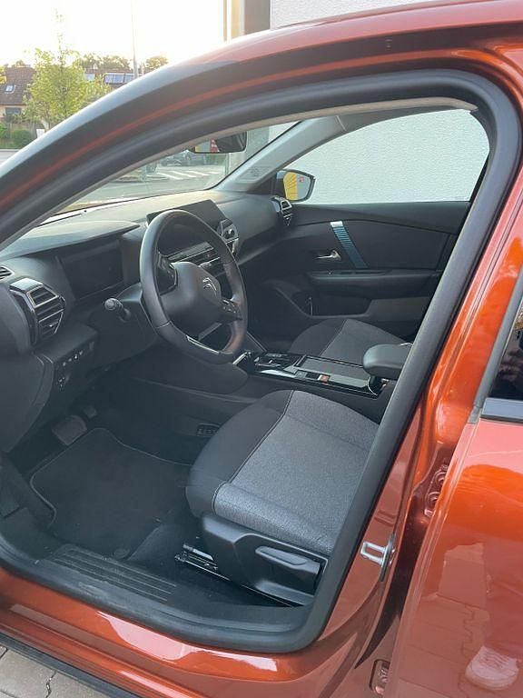 Occasion Citroën e-C4 Feel 100 kW (136 ch) 2022 Orange Berline