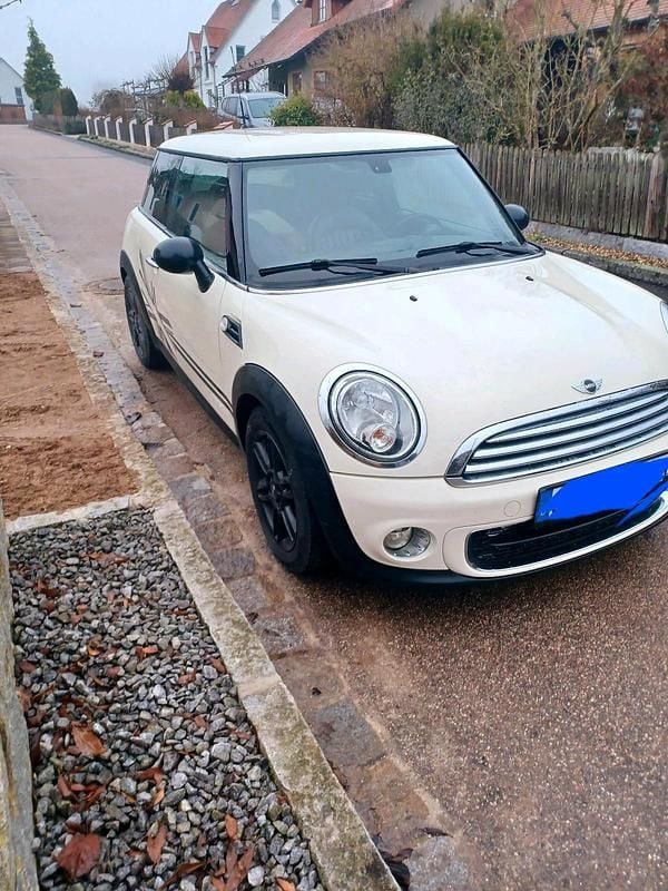 Beige Gebraucht 2012 Mini ONE Kleinwagen | 3.700 € (Guter Preis) - Bild 1/4