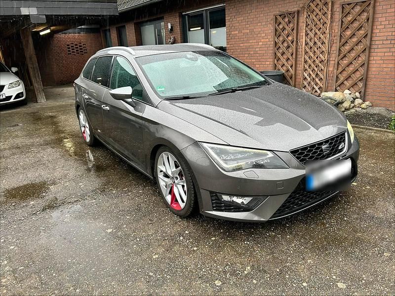 Usata Seat Leon FR 143 CV (105 kW) 2014 Grigio Station wagon