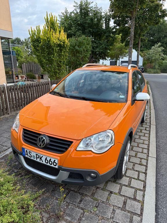 Orange Gebraucht 2006 VW Polo Cross Kleinwagen | 4.100 € (Fairer Preis) - Bild 1/4