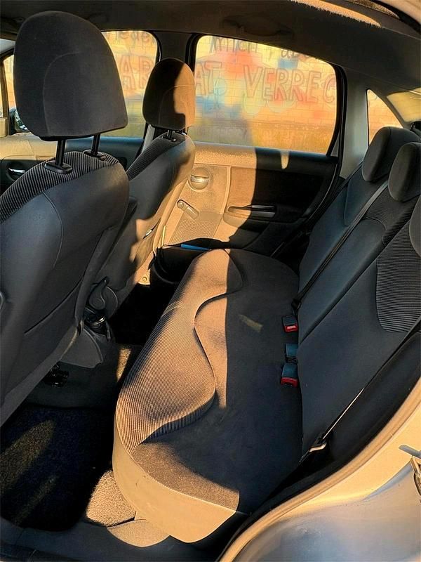 Gebraucht Citroën C3 75 PS (55 kW) 2006 Silber Kleinwagen