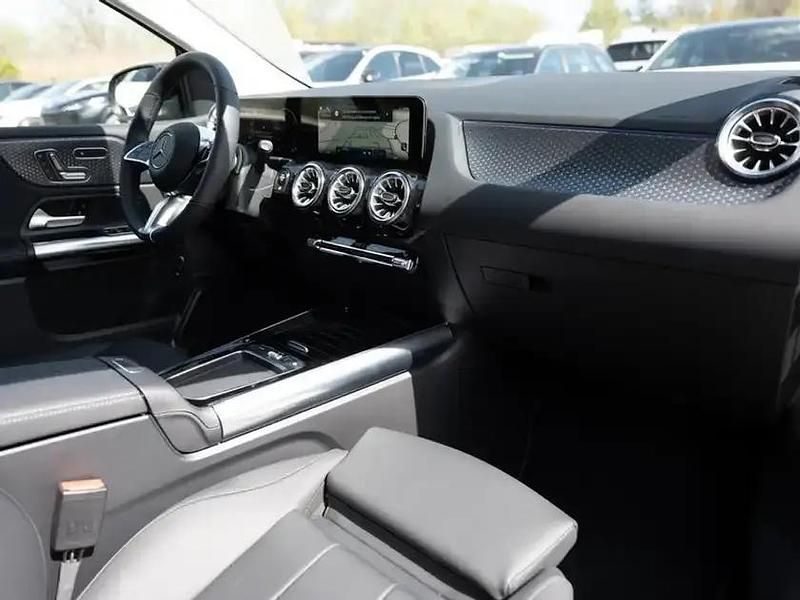 Gebraucht Mercedes B250 Progressive 224 PS (164 kW) 2025 Schwarz unilack nachtschwarz Van / Kleinbus