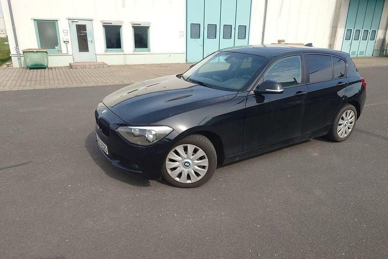 Gebraucht BMW 116 136 PS (100 kW) 2014 Schwarz Kleinwagen