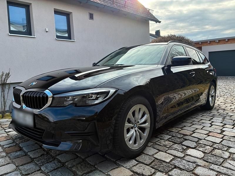 Gebraucht BMW 320 Advantage 190 PS (139 kW) 2020 Schwarz Kombi