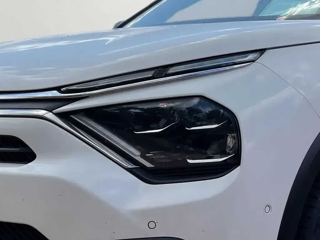 Gebraucht Citroën C4 Feel 150 PS (110 kW) 2021 Weiss banquise Limousine