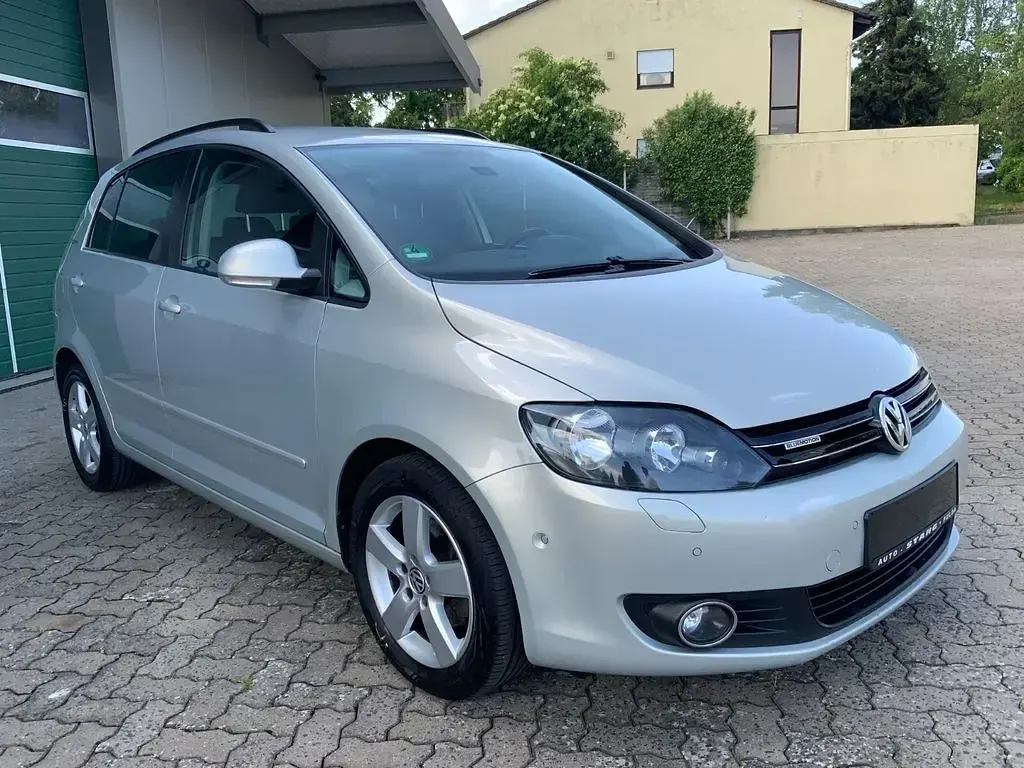 Gebraucht VW Golf Plus Cross Team 105 PS (77 kW) 2011 Gold Van / Kleinbus