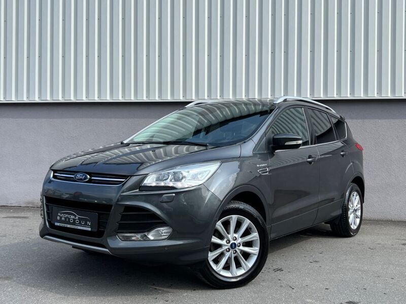 Grau Gebraucht 2016 Ford Kuga Titanium SUV | 10.900 € (Guter Preis) - Bild 1/4