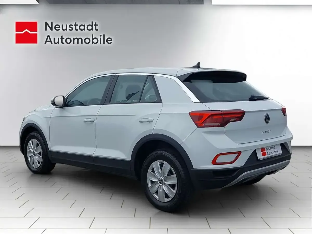 Gebraucht VW T-Roc Basis 116 PS (85 kW) 2022 Weiß SUV