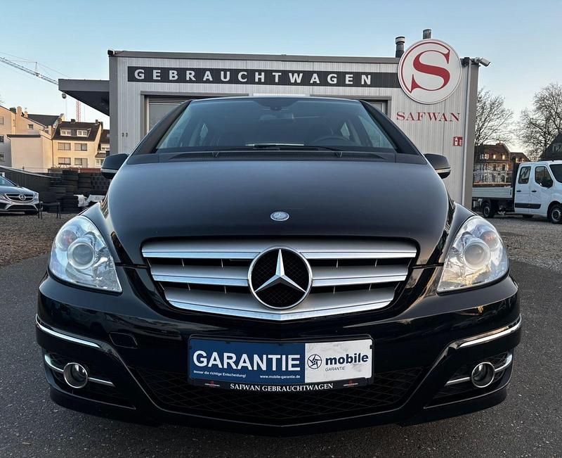 Gebraucht Mercedes B160 95 PS (69 kW) 2011 Schwarz Van / Kleinbus