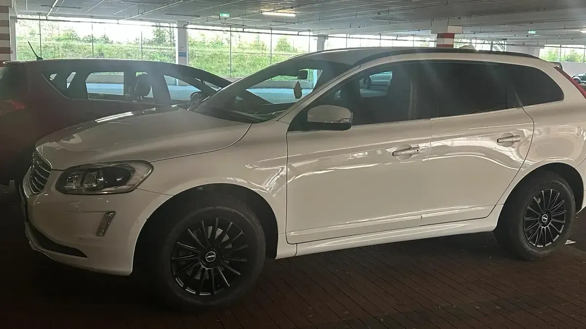 Gebraucht Volvo XC60 215 PS (158 kW) 2014 Weiß SUV