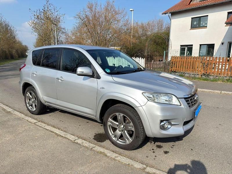 Gebraucht Toyota RAV4 Executive 150 PS (110 kW) 2011 Silber SUV