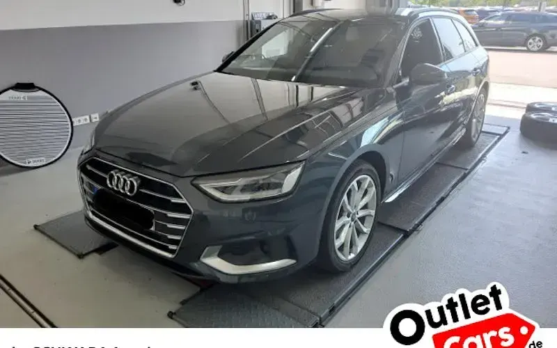Gebraucht Audi A4 Advanced Plus 163 PS (119 kW) 2023 Kombi