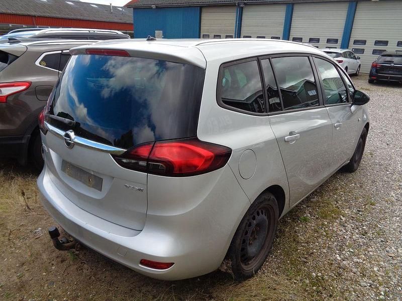 Gebraucht Opel Zafira Tourer Edition 136 PS (100 kW) 2014 Silber Van / Kleinbus