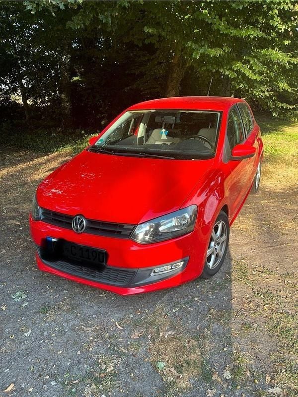 Rot Gebraucht 2010 VW Polo Kleinwagen | 2.750 € (Superpreis) - Bild 1/4