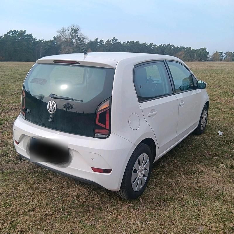 Second-hand VW up! 60 CP (44 kW) 2019 Alb Hatchback