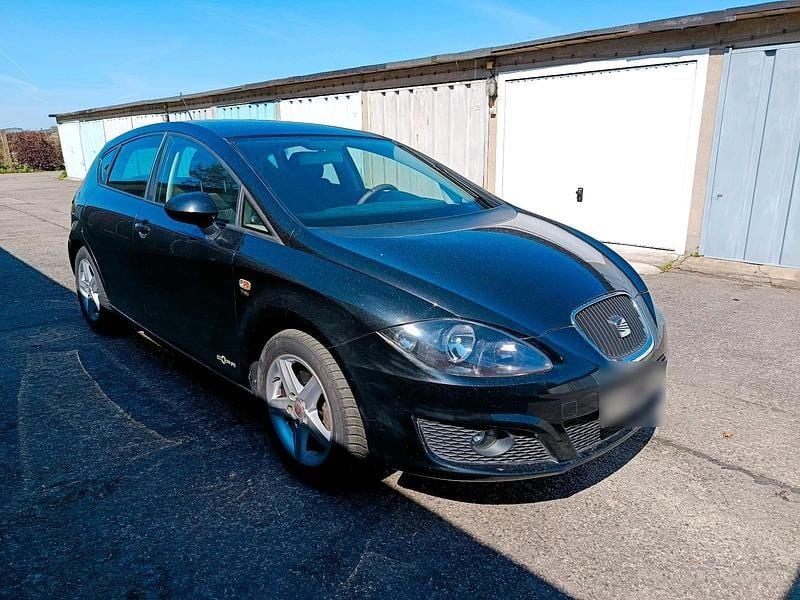 Gebraucht Seat Leon 105 PS (77 kW) 2011 Schwarz Kleinwagen