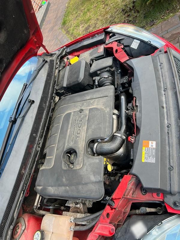 Second-hand Ford Focus 109 CP (80 kW) 2007 Roșu Break