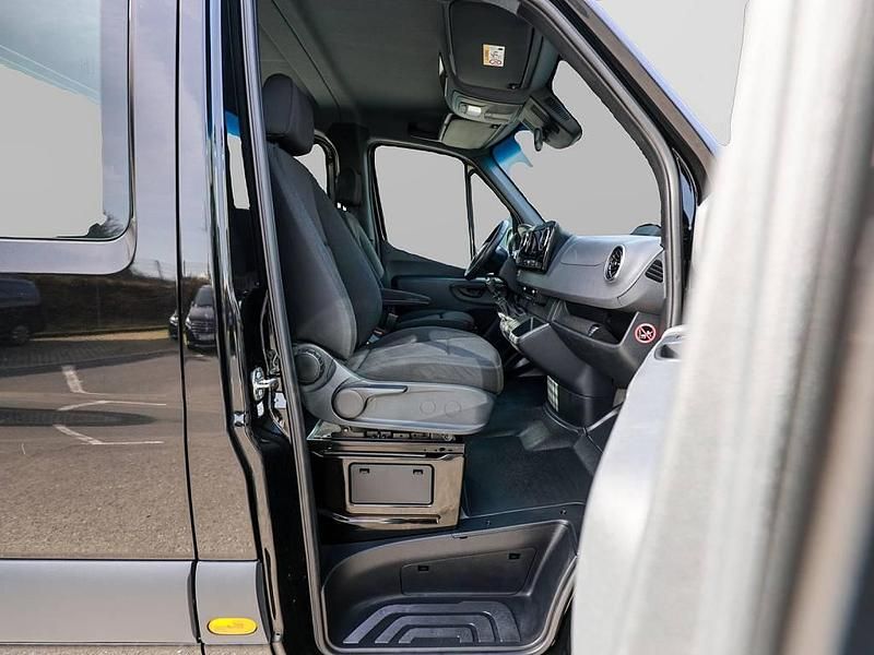 Second-hand Mercedes Sprinter 150 CP (110 kW) 2024 Negru Van