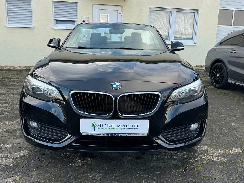 Gebraucht BMW 220 Sport Line 190 PS (139 kW) 2015 Schwarz Cabrio