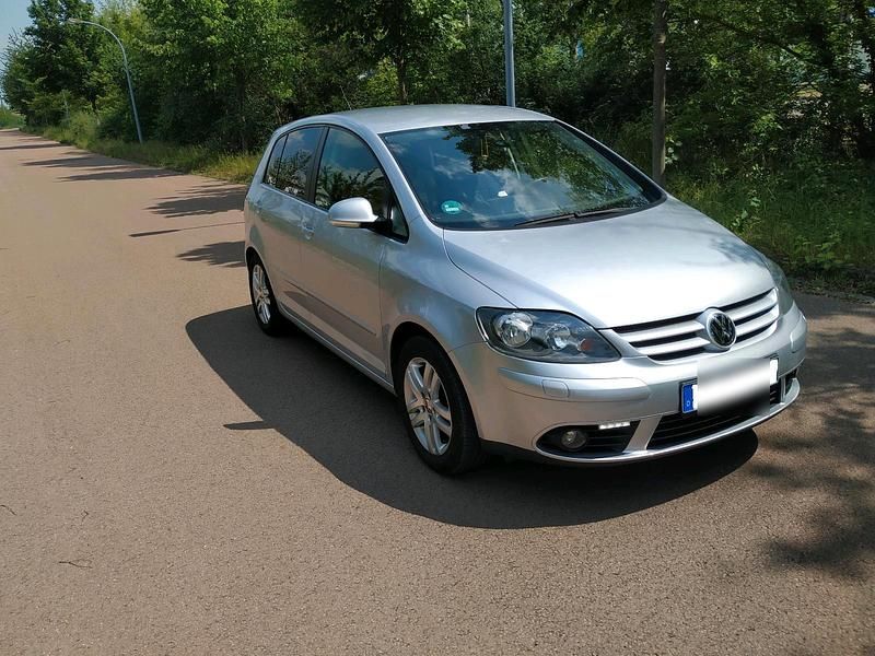 Silber Gebraucht 2007 VW Golf Plus Cross Van / Kleinbus | 4.100 € (Fairer Preis) - Bild 1/4