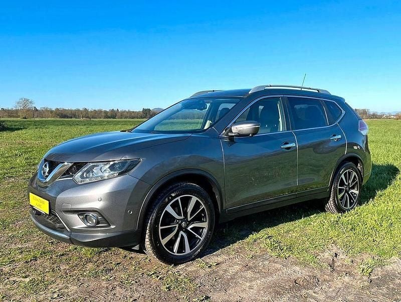 Gebraucht Nissan X-Trail Tekna 131 PS (96 kW) 2016 Silber SUV