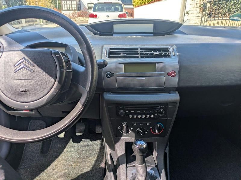 Gebraucht Citroën C4 Comfort 109 PS (80 kW) 2008 Beige Limousine